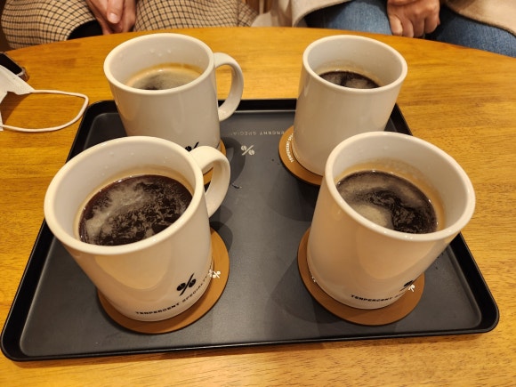 텐퍼센트 커피 죽전역점 이미지