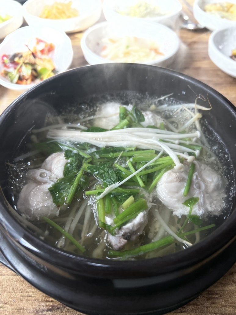 본가벌나무복집 이미지
