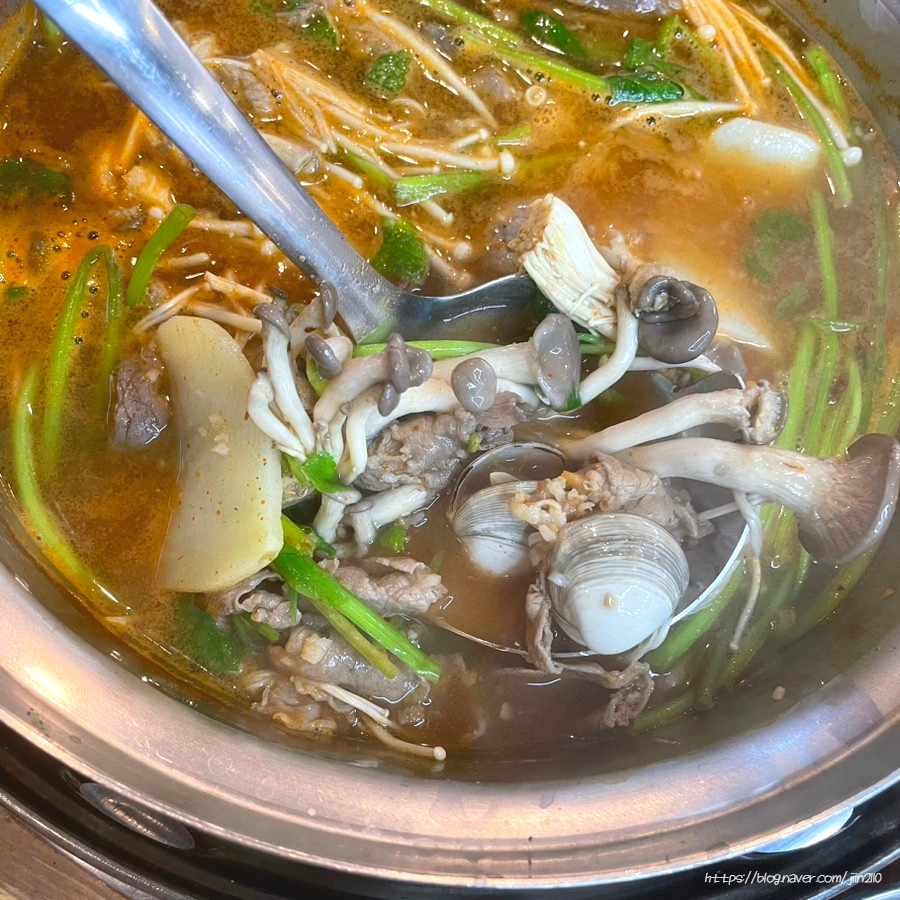 도깨비칼국수 이미지