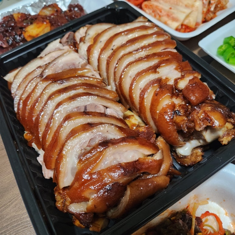 소담스러운족발 이미지