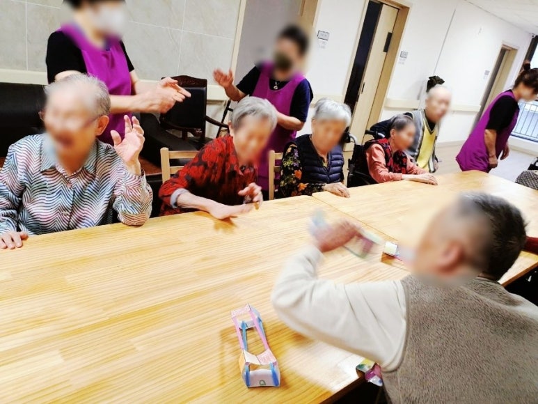 나라비행선 이미지