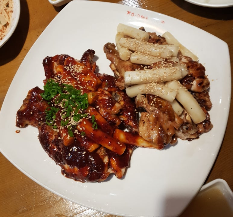 조아숯불닭바베큐 이미지