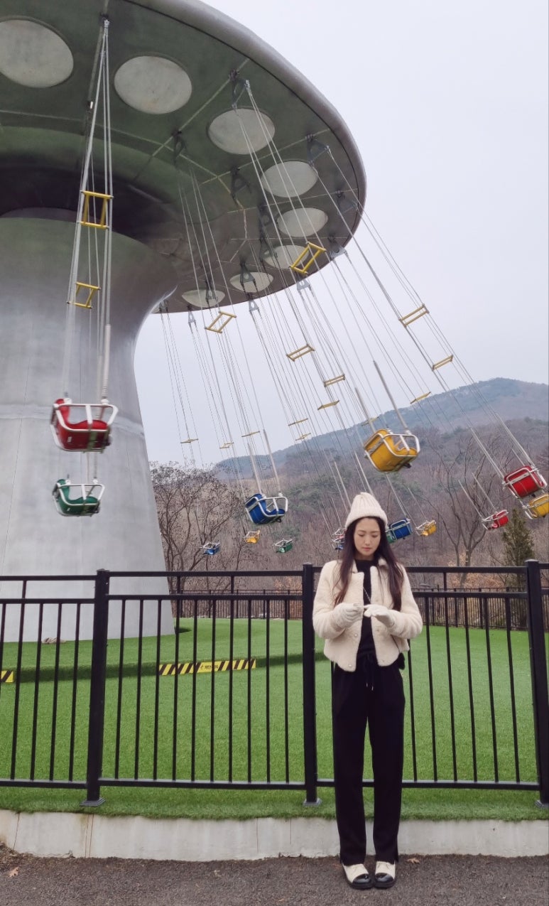 블랙스톤벨포레 투썸플레이스 이미지