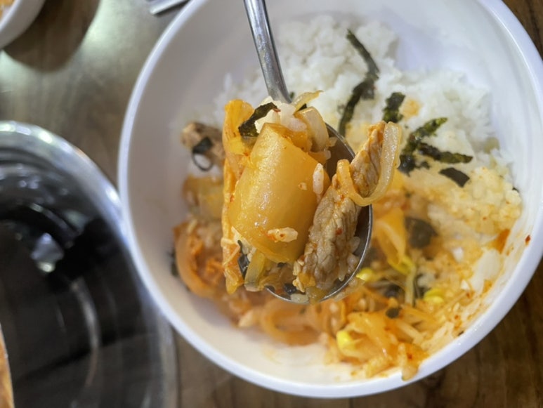 잔치마당통돼지볶음 이미지