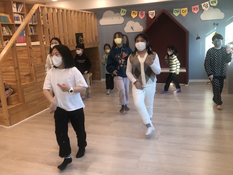 방과후방송댄스 이미지
