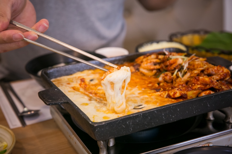 치즈퐁당쭈꾸미 이미지