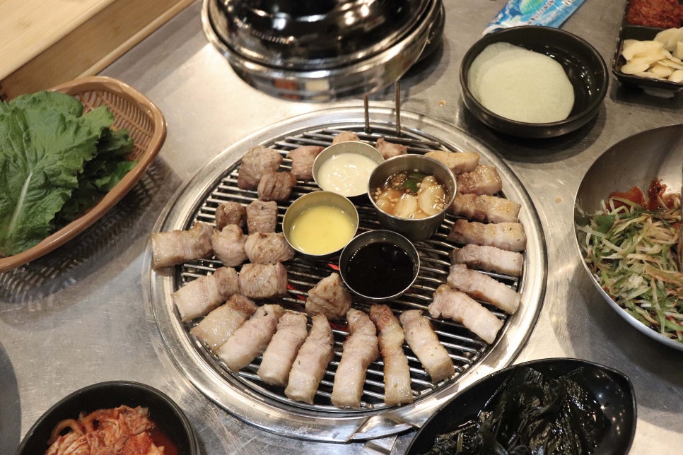 까망돼지 이미지