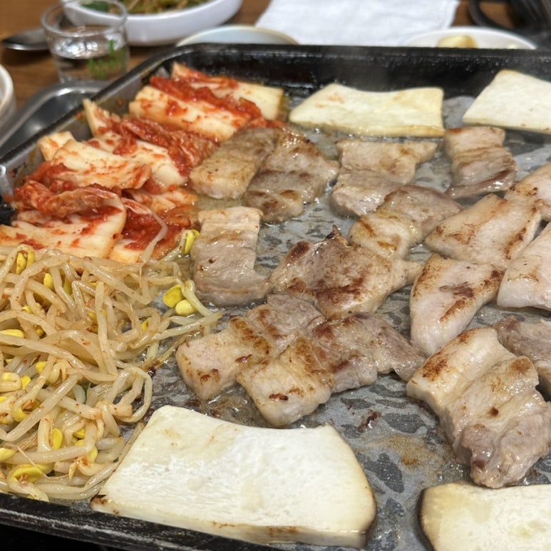 돈우촌정육식당 이미지