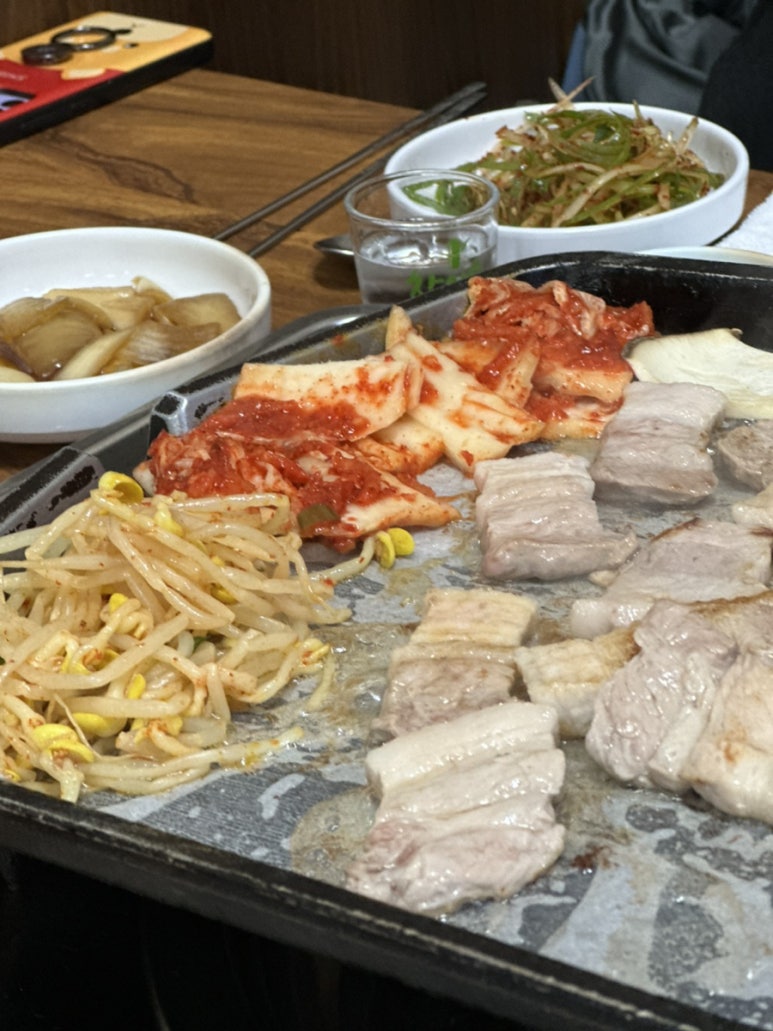 돈우촌정육식당 이미지
