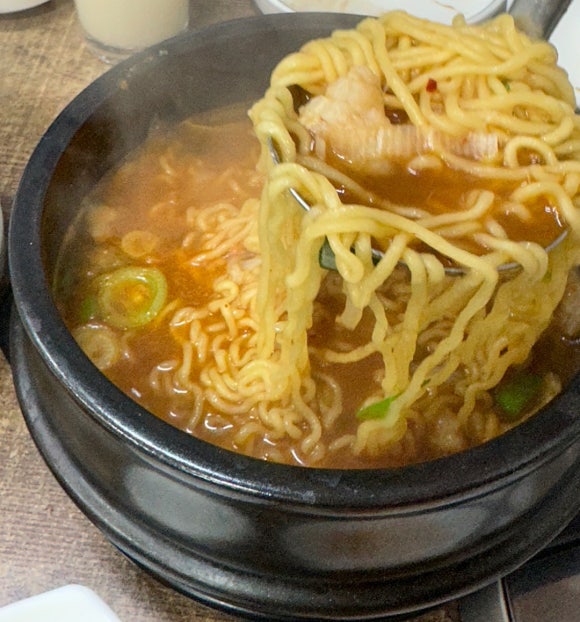할매숯골냉면 이미지