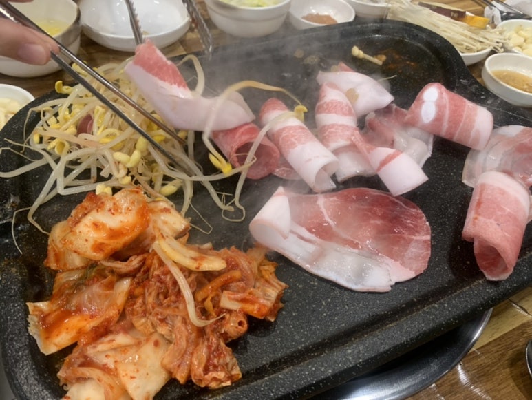 삼겹세상석적점 이미지