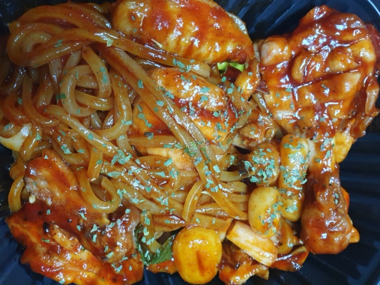 기영이숯불두마리치킨김해 이미지