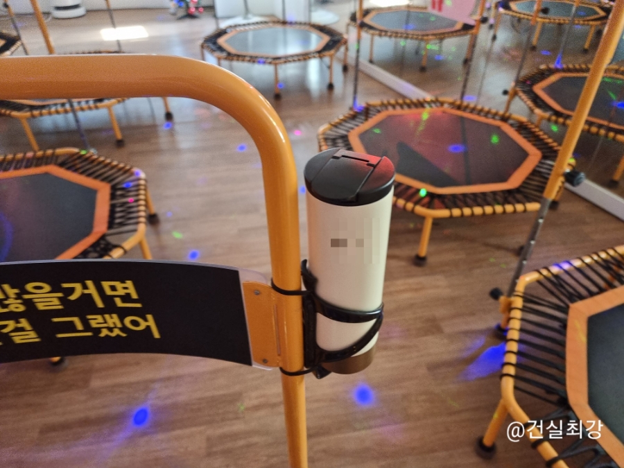 폴링인점핑 이미지
