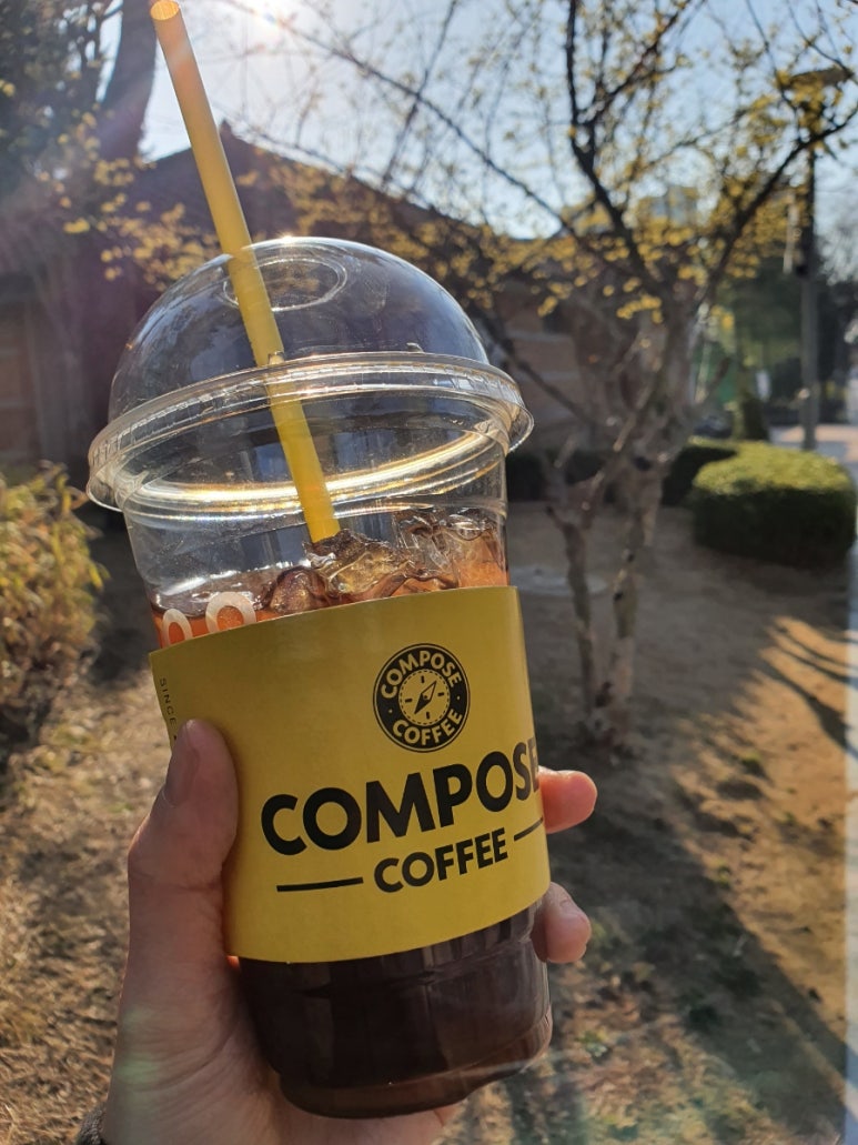 컴포즈커피 동탄센트럴파크점 이미지