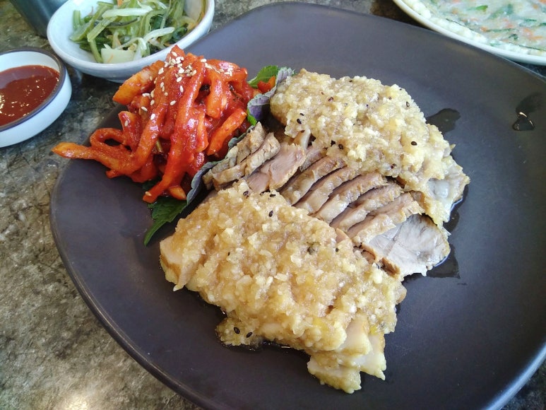 대덕골보쌈칼국수 이미지