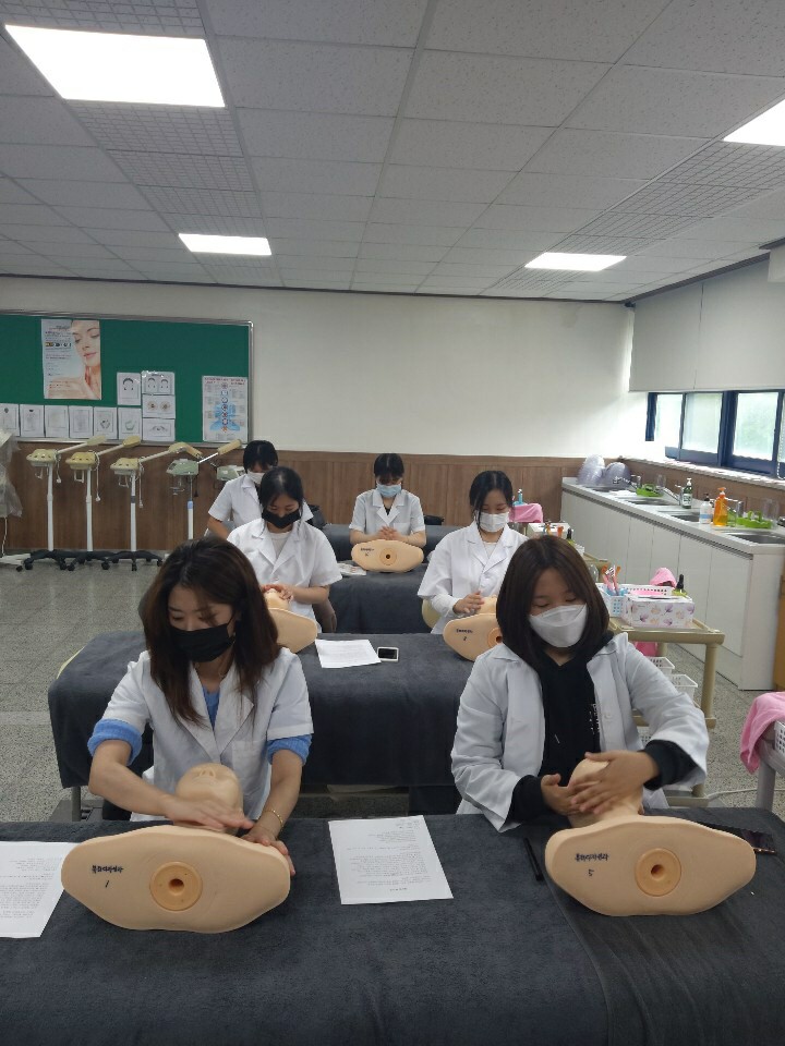더하다뷰티 이미지