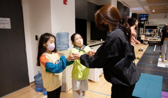 샤프롱 이미지