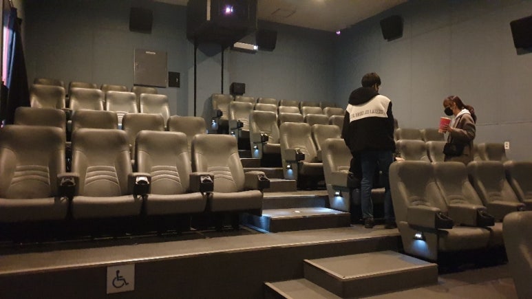 합천시네마 2관 이미지