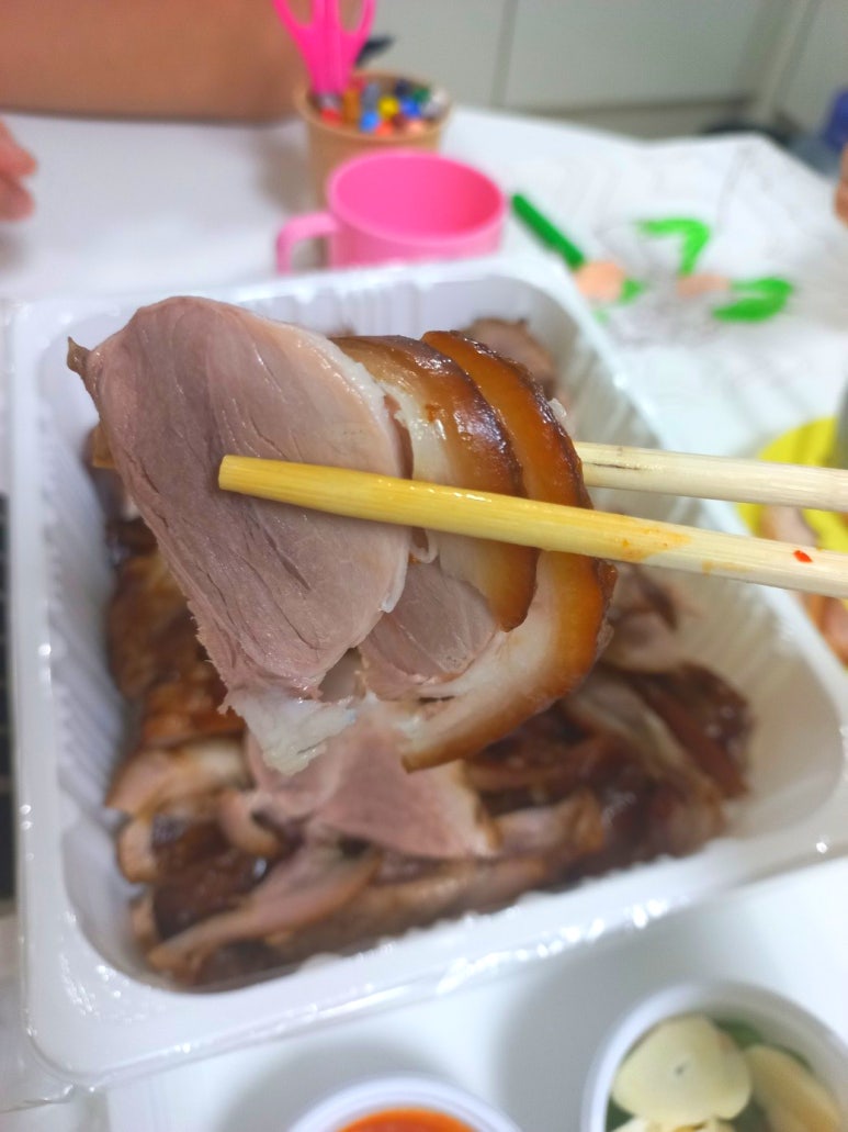 헐렁이왕족발 이미지