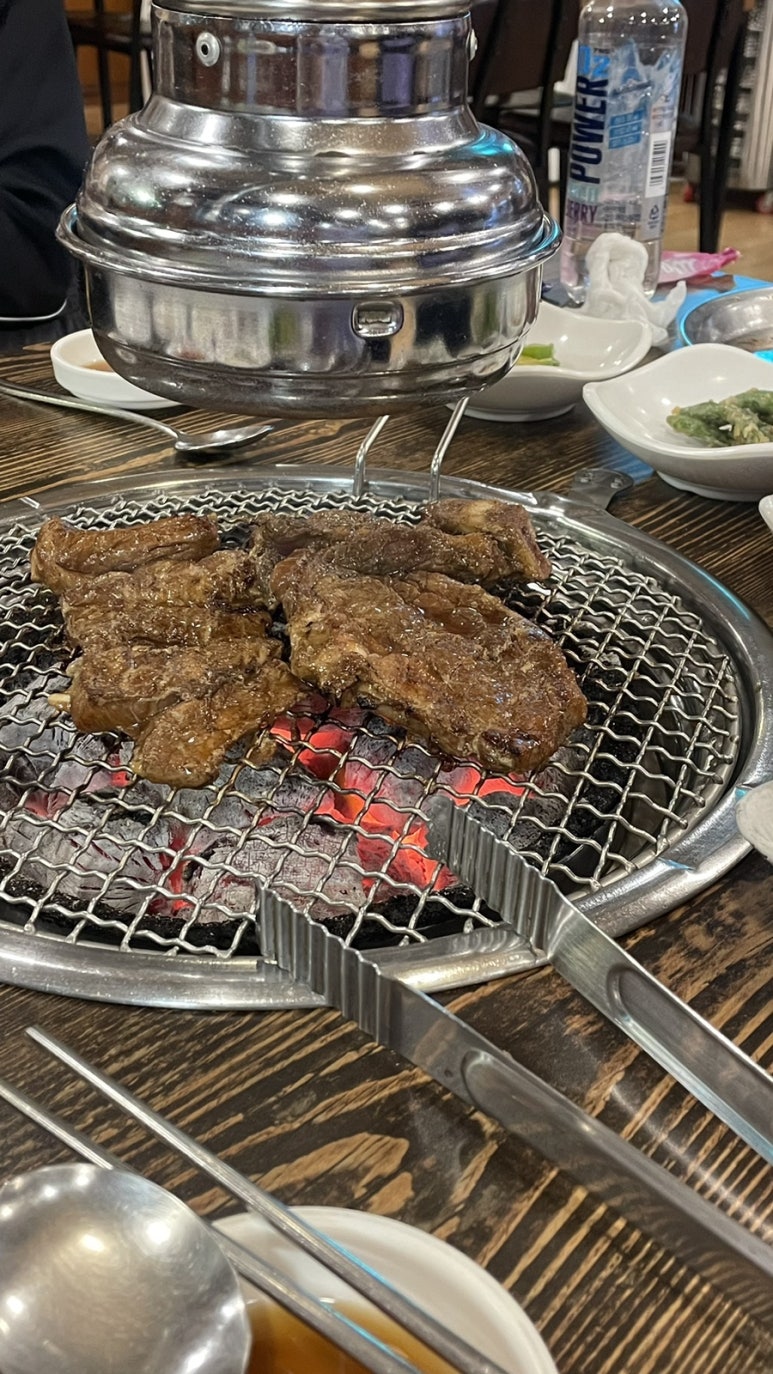만강숯불갈비 이미지
