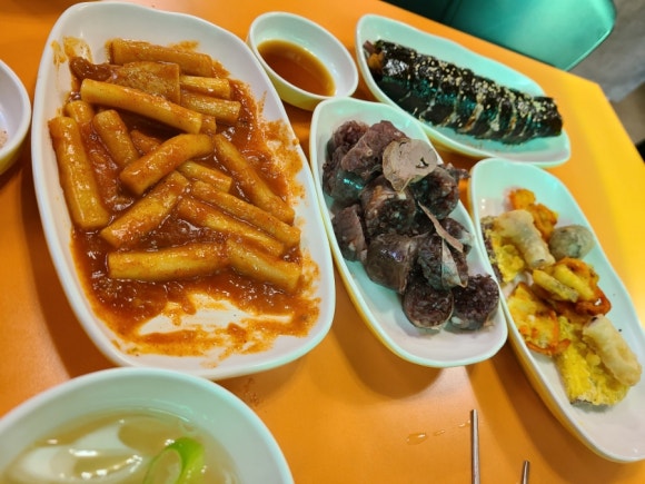 홍 분식 이미지