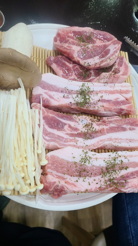복순이암돼지 이미지