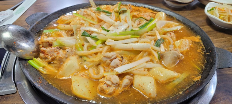 기가막힌물닭갈비 이미지