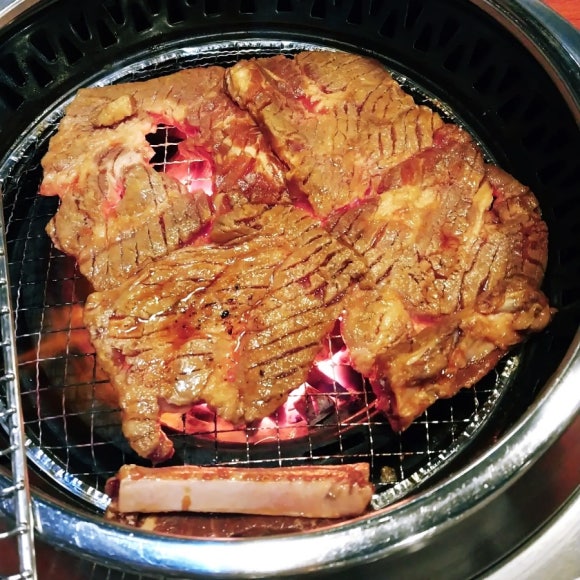 초원한우숯불갈비 이미지