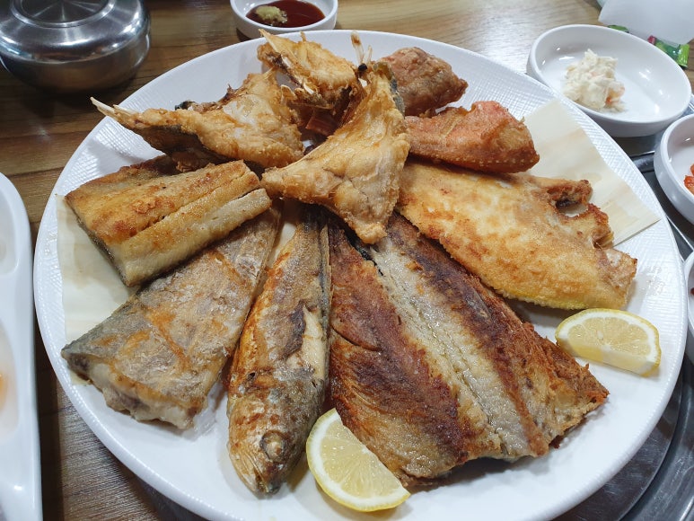 부산아지매생선구이 이미지