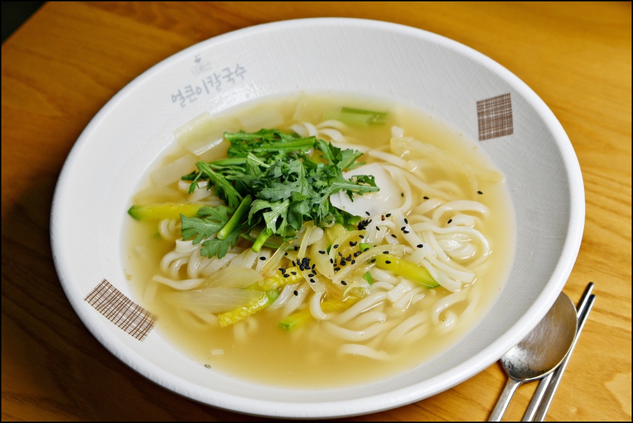 칼국수집에돈까스 이미지