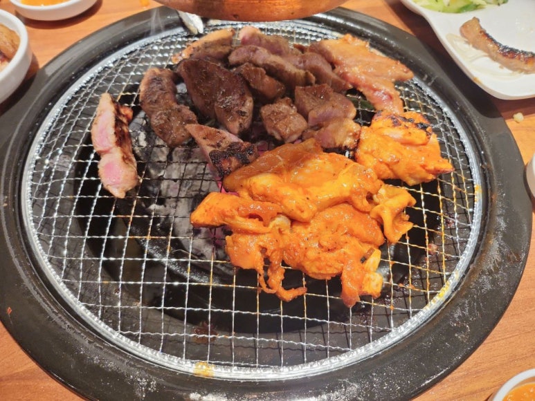 고기싸롱 이미지