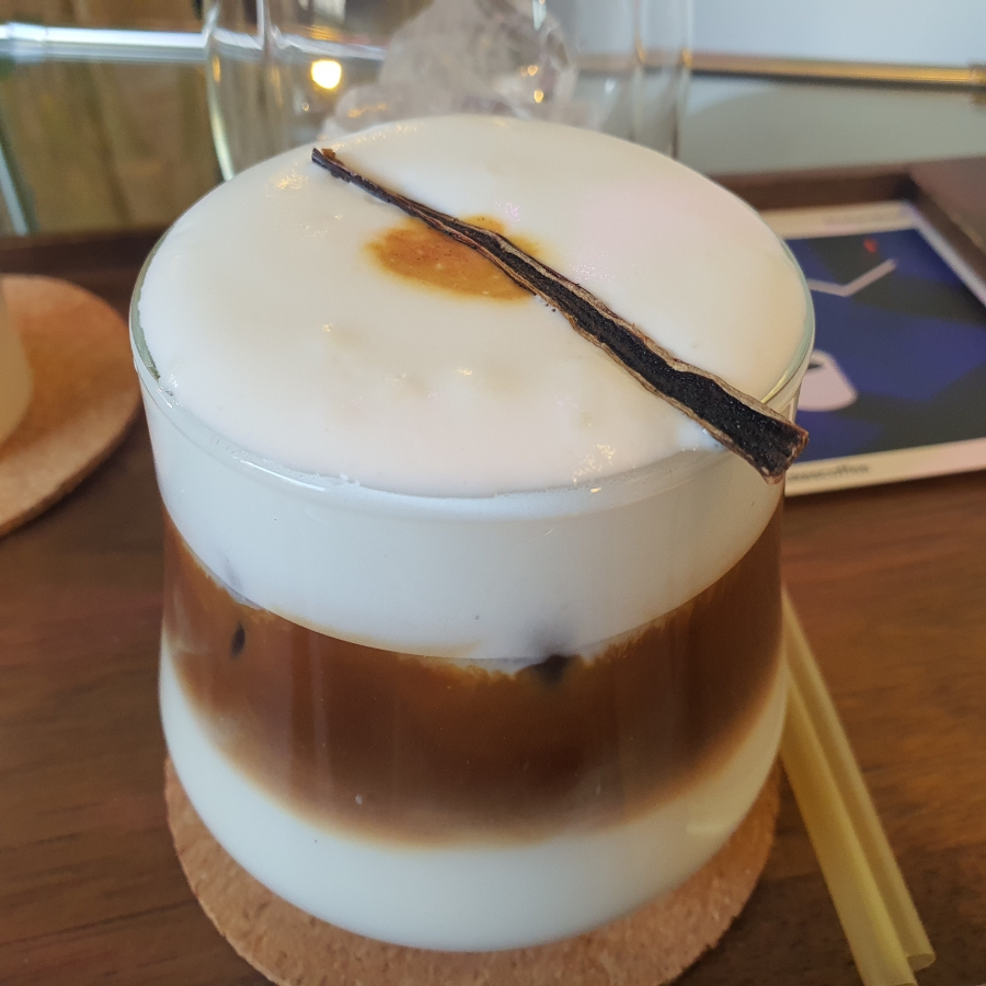 카페우유(cafeOO:U) 이미지