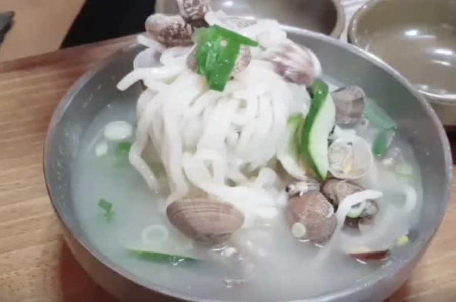 궁림바지락칼국수경주 이미지