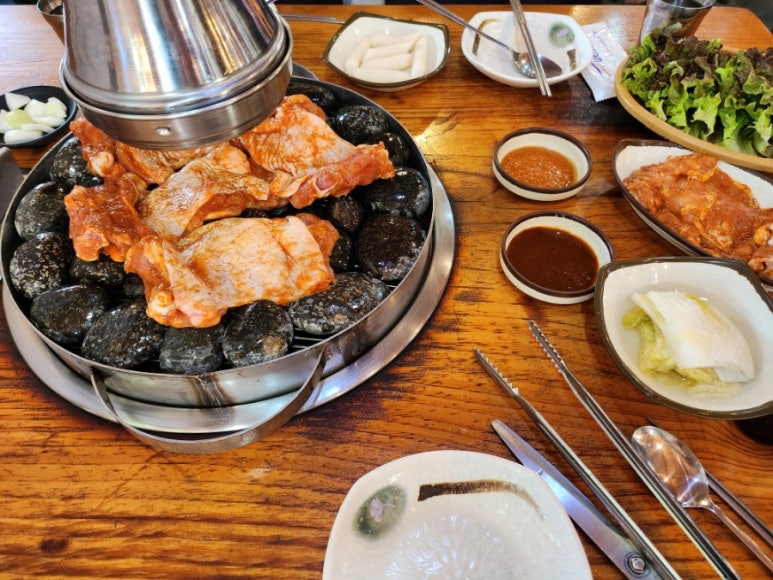 삼삼이숯불구이 이미지