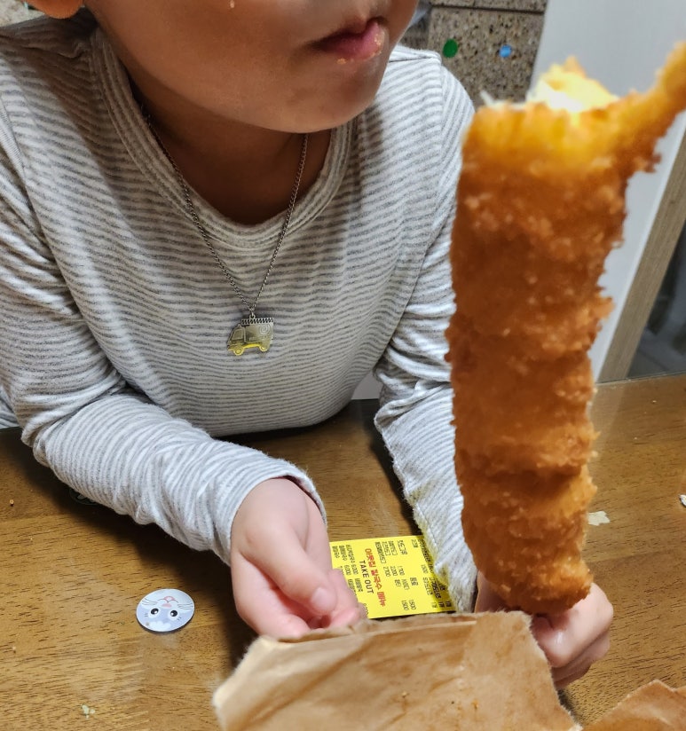 이웃집칼국수노랑고래구서점 이미지