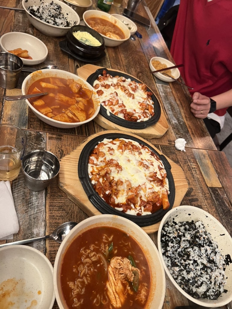 꼬꼬아찌숯불치킨서사라점 이미지