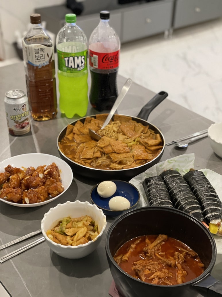 영화마을김밥 이미지