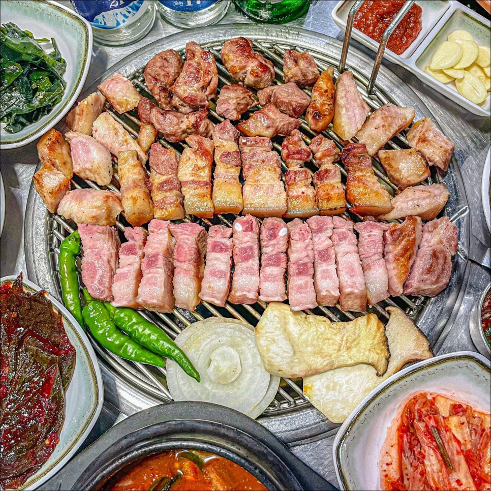 쌍둥이돼지꿈 이미지