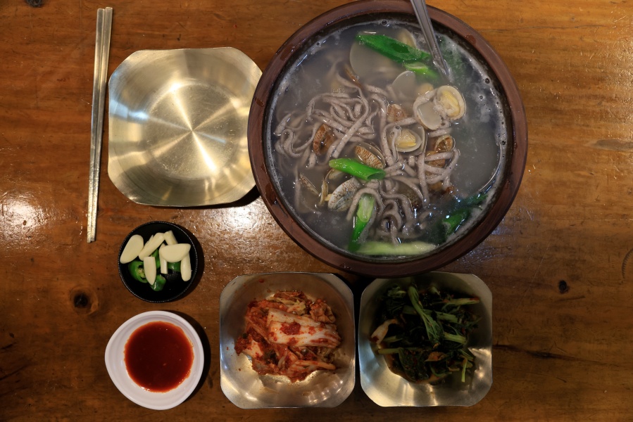 더칼국수 이미지