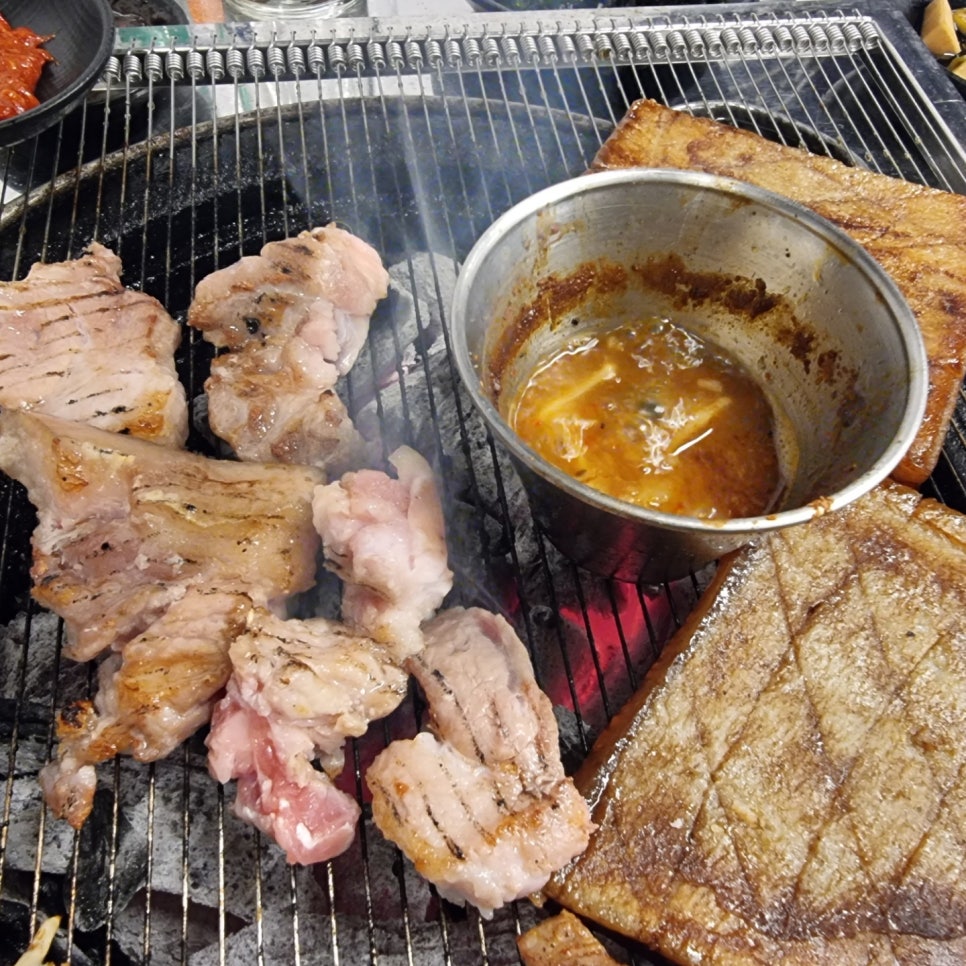 뒷고기땡기재&족발해 이미지