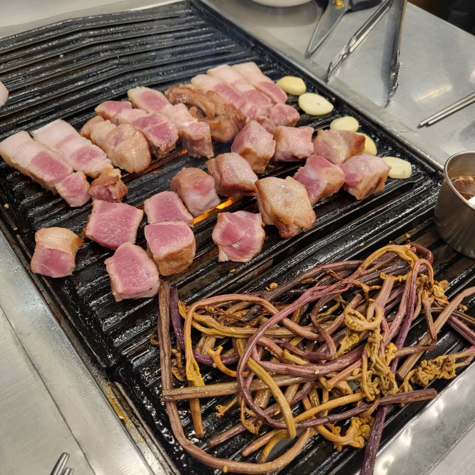 흑꽃돈 이미지