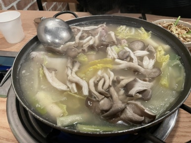 닭한마리닭발 이미지
