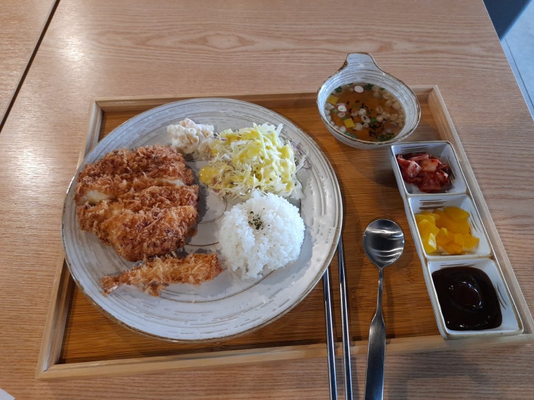 정다함돈가스 이미지