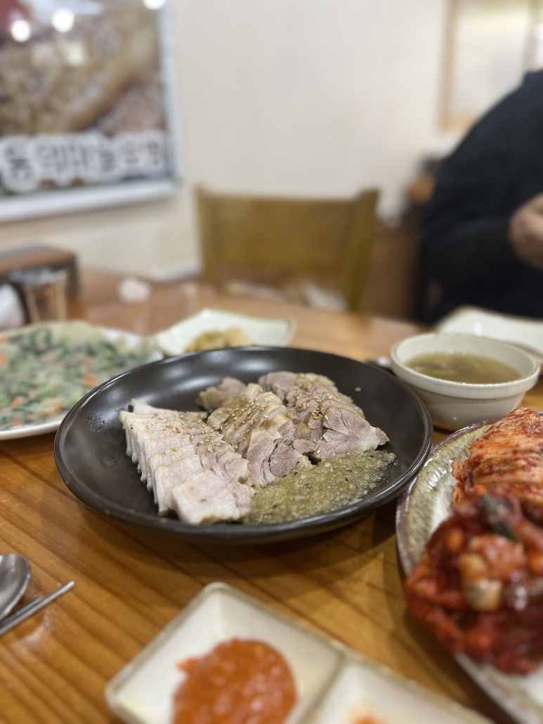 동의보쌈칼국수냉면 이미지
