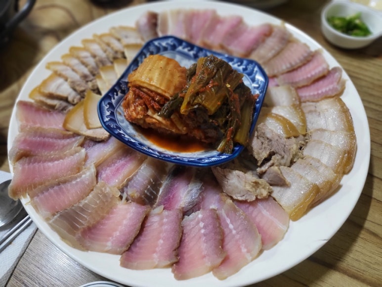 수희네목포홍탁 이미지