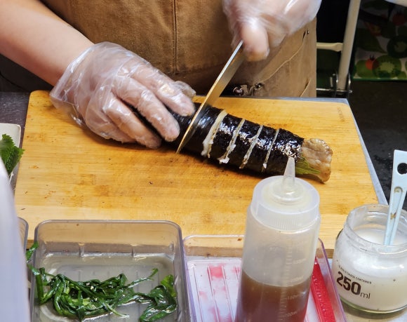 철판꽃삼겹김밥 이미지