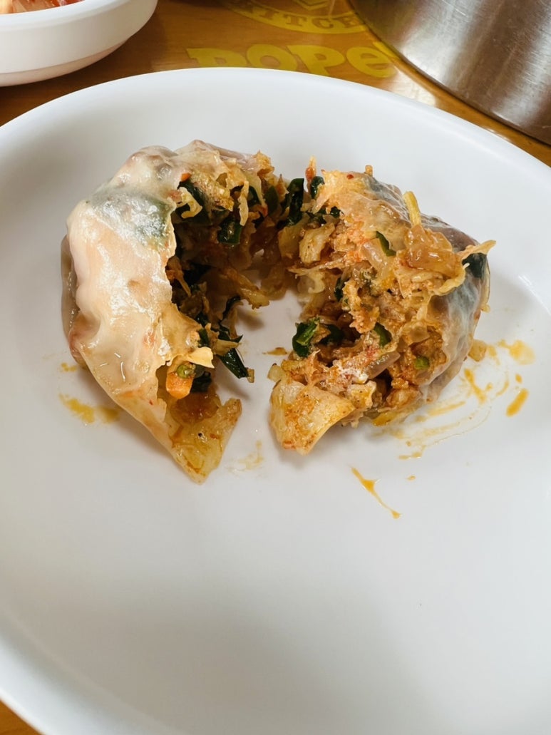 거대한맛기똥찬손만두 이미지