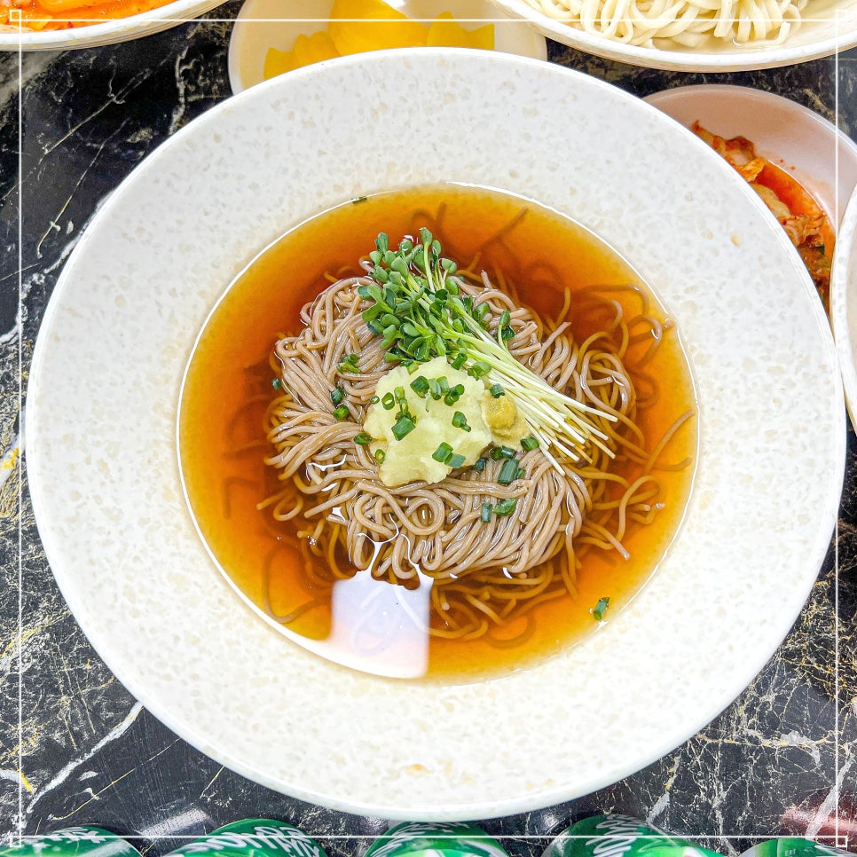 유명손칼국수 이미지