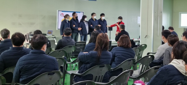 현대인 주식회사 이미지