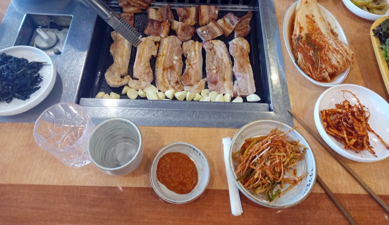둥지생고기촌 이미지